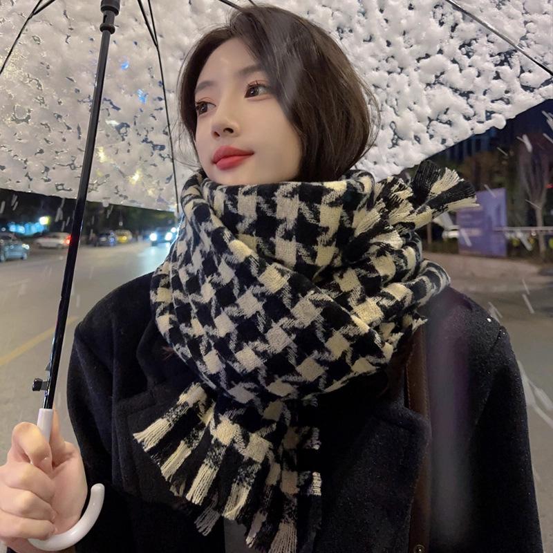 Scarf autumn and winter women's new autumn and winter atmosphere plaid scarf high-end scarf
