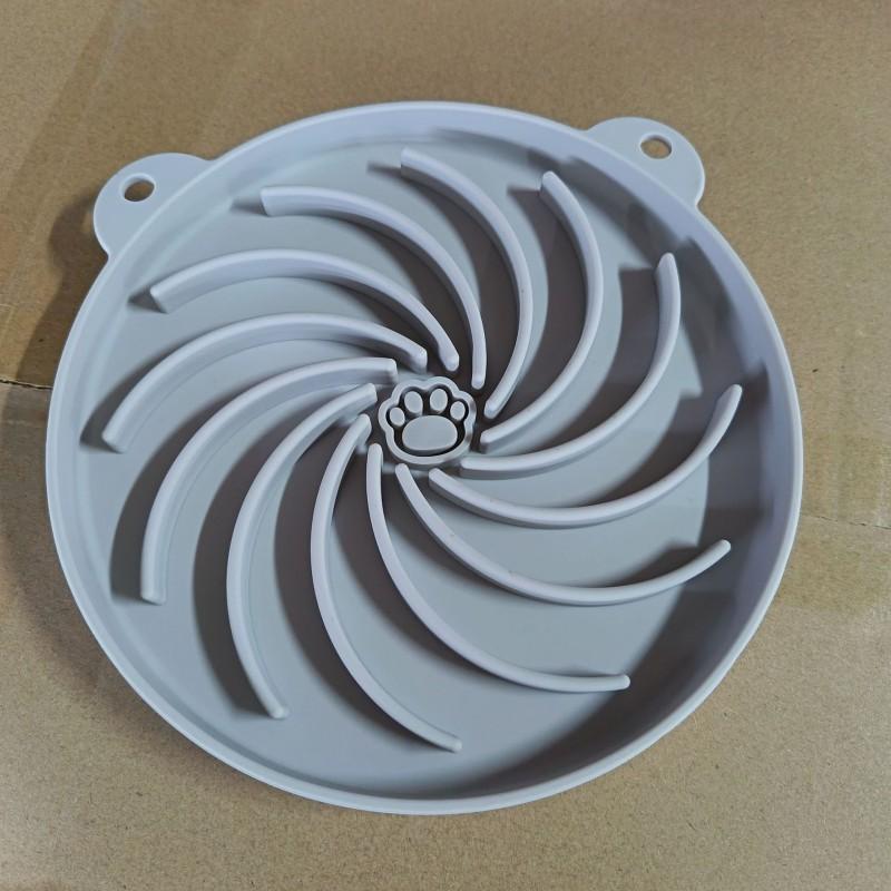 Silicone Slow Feeder Mat Dogs Cats With Suction Base Non-Slip Lick Pad Food Puzzle Tray In Multiple Colors