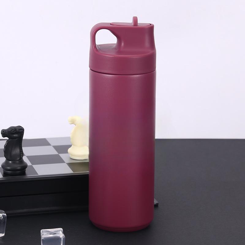 Velkokapacitní hrnek z nerezové oceli 304, venkovní sportovní konvice pro muže a ženy, přenosné vysoce hodnotné kelímky na vodu s brčky.