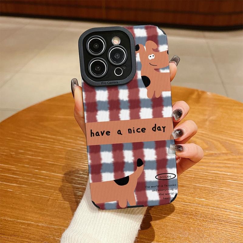 

Чехол из кожи с вертикальным зернистым узором Lucky Puppy Printed, мягкий силиконовый чехол с полной защитой объектива камеры для iPhone iPhone 16 чёрный