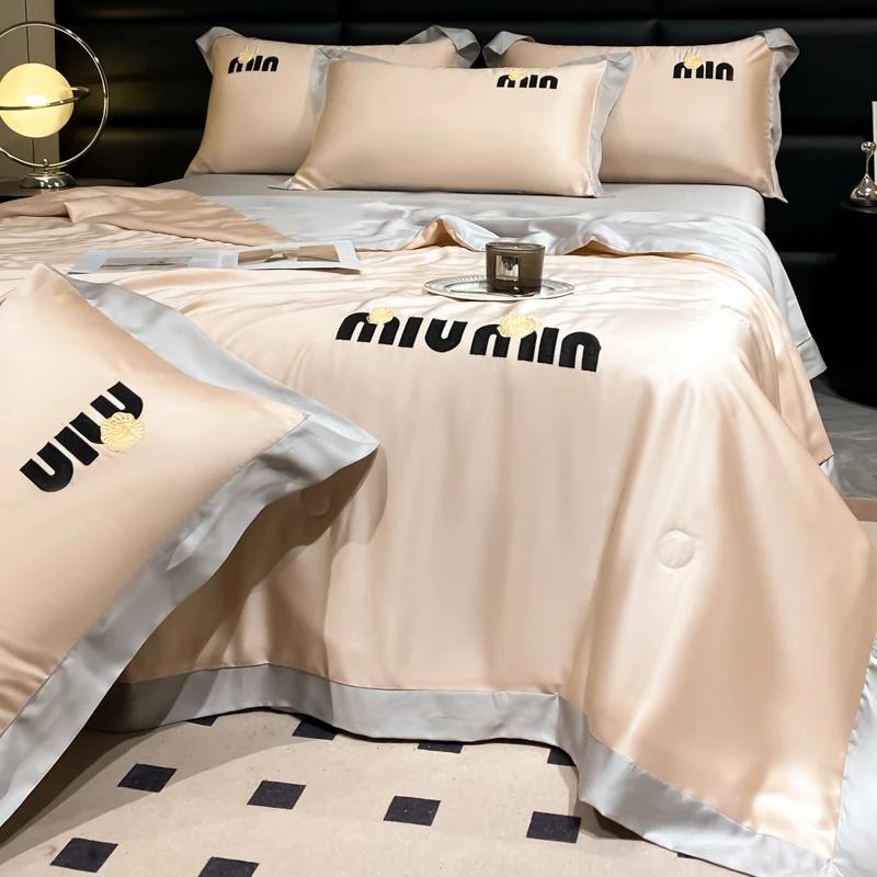 Soft Cool Summer Blanket Washed Silk Summer Quilt Embroidery Smooth Ice Cooling Comforter For Bed 100% Silky Solid Blanket