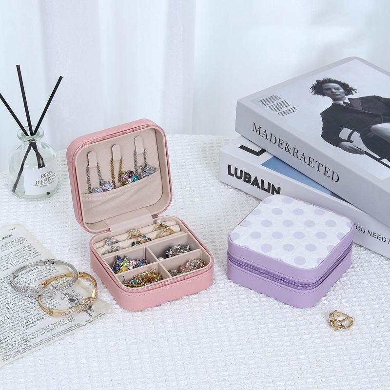 

Portable Mini Jewelry Storage Box Travel Organizer Jewelry Case Leather Storage Earrings Necklace Ring Jewelry Organizer Display A15