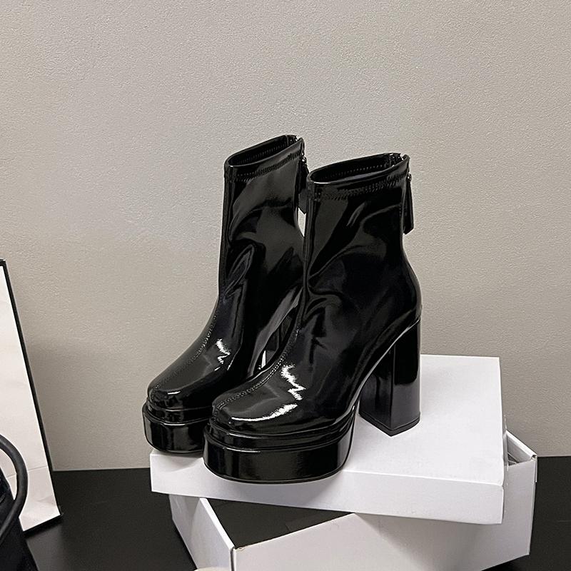 Fashion Black British Style Chunky High-heeled Boots Women's Autumn 2025 New Small Height-increasing Versatile Booties