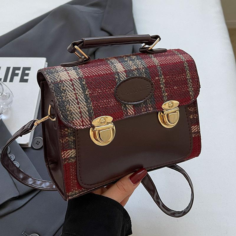 

High End Niche Backpack for Women New Trendy Fashion Crossbody Bag Retro Versatile One Shoulder Handbag Women