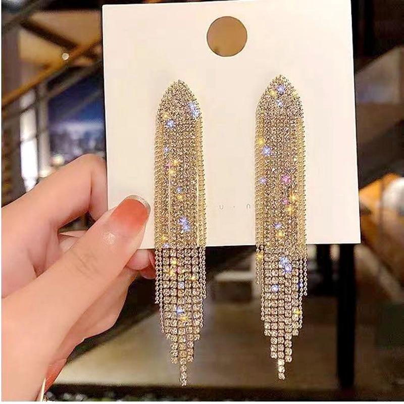 Brincos da Moda Exquisitos com Borla Longa: Elegante, Brilhante e Versátil para Mulheres