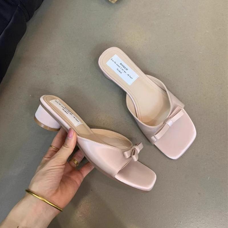 

Fairy style square head slippers female 2025 new summer wear fashion with skirt high-end popular women s sandals 35 розовый