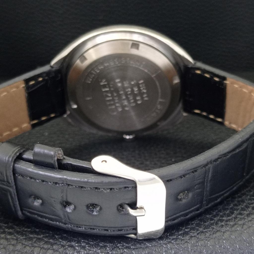 VINTAGE CITIZEN AUTOMATIC 8200 JAPAN MENS BLACK COLOR DIAL WATCH a702741-1 R210-a702741