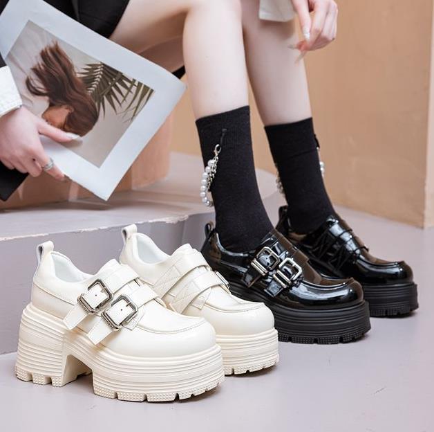 Fashion Retro Thick Heel Loafers Women's Autumn New Single Shoes Buckle Round Head Fashionable British Style Small Leather Shoes