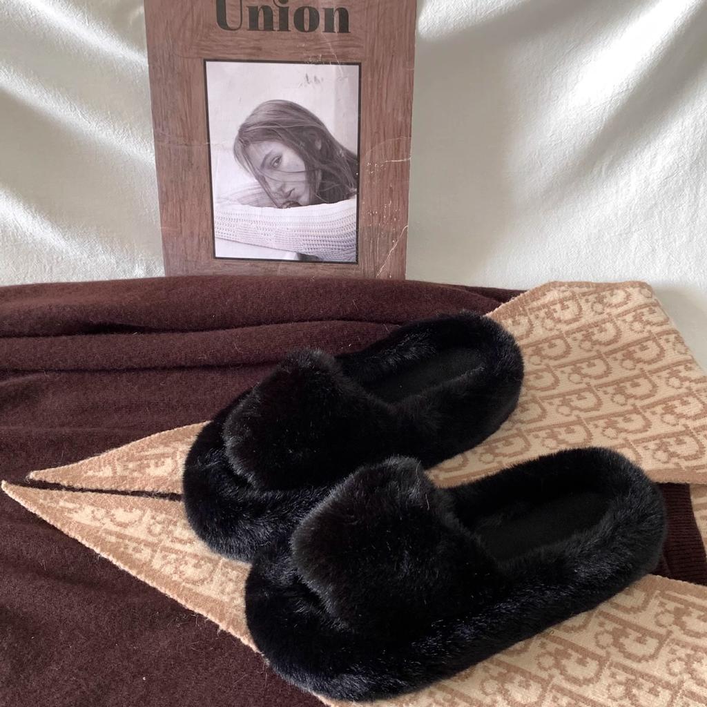 Mao Mao slippers women wear in autumn and winter Internet celebrities popular fashion thick bottom heightening home plush cotton slippers ins tide