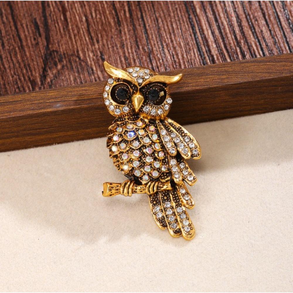 Diamond Butterfly Versatile Simple Brooch Flower Anti-light Pin Clothing Accessories Corsage