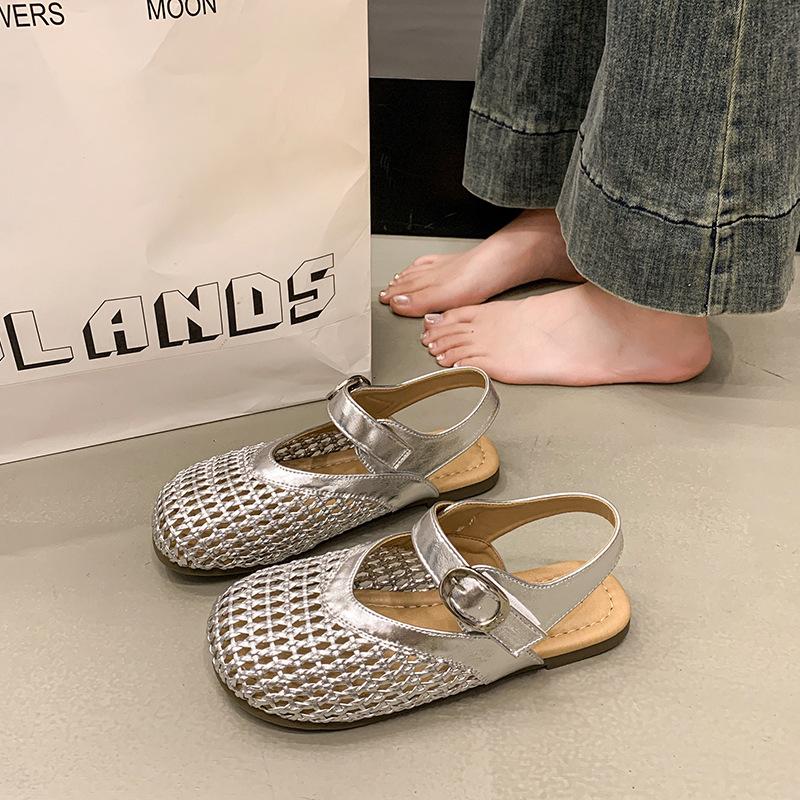 

Summer new woven hollow breathable sandals soft bottom word with lazy bag head half slippers women s fashion 35 серебряный