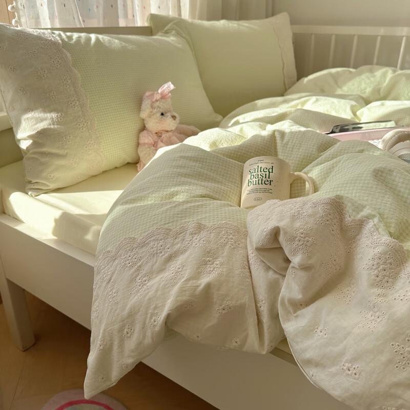 Lilang Lace Washed Bedding Set