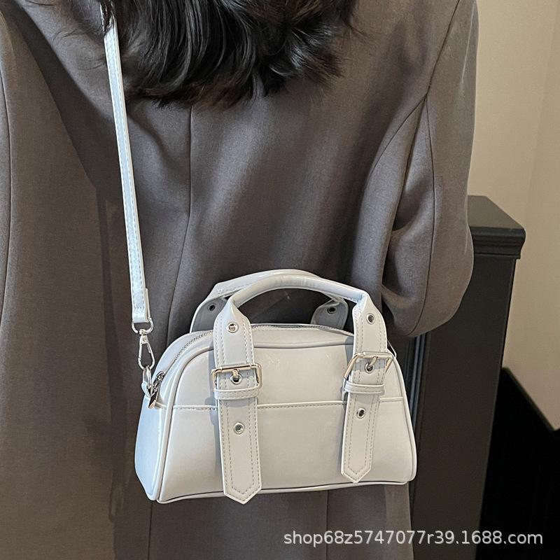 Small bag women's 2025 new high-end sense portable Boston bag leisure niche design shoulder bag fashion crossbody bag