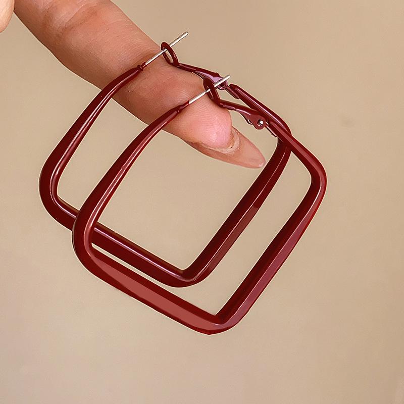 2025 Trendy Large Earrings: Simple, Cool, Versatile - Perfect for Round Faces