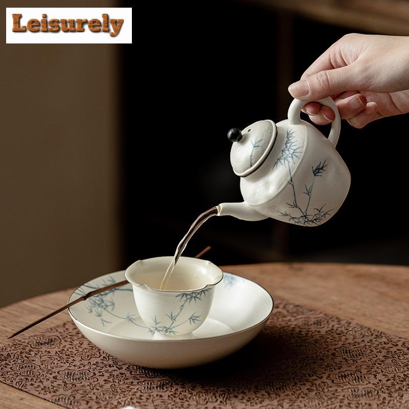 150ml Japoński Czajnik z Białej Porcelany Ręcznie Malowany Czajnik Bambusowy Domowy Czajnik do Parzenia Herbaty z Dziurką Kulkową Przedmioty Herbaciane Ozdoby