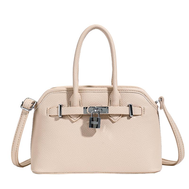 Super Fire Small Bag Women's Spring and Summer Versatile 2025 New Simple Korean Version Messenger Bag Women's Popular Portable Shell Bag