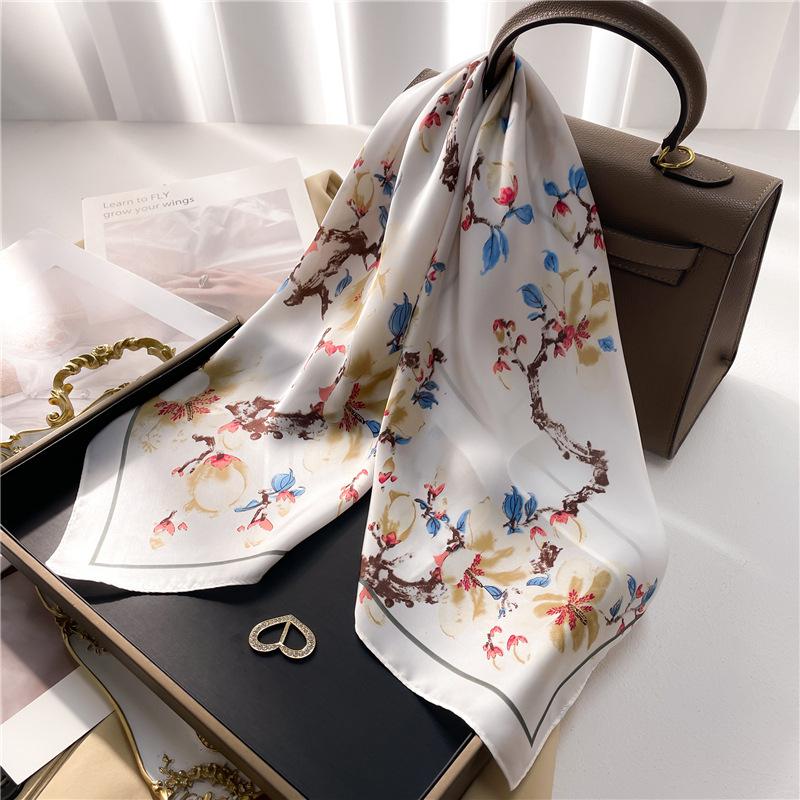 Silk Scarf Women'S Scarf Shawl 70Cm Korean Small Square Scarf Satin Surface Print Sun-Proof Headscarf