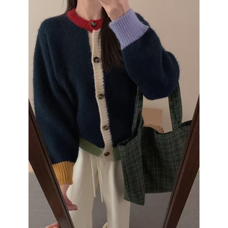

Дизайнерский нишевый кардиган из трикотажа в сочетании цветов, женский осенне-зимний новый свободный ленивый утолщенный мягкий восковой свитер-жакет One size темно-синий