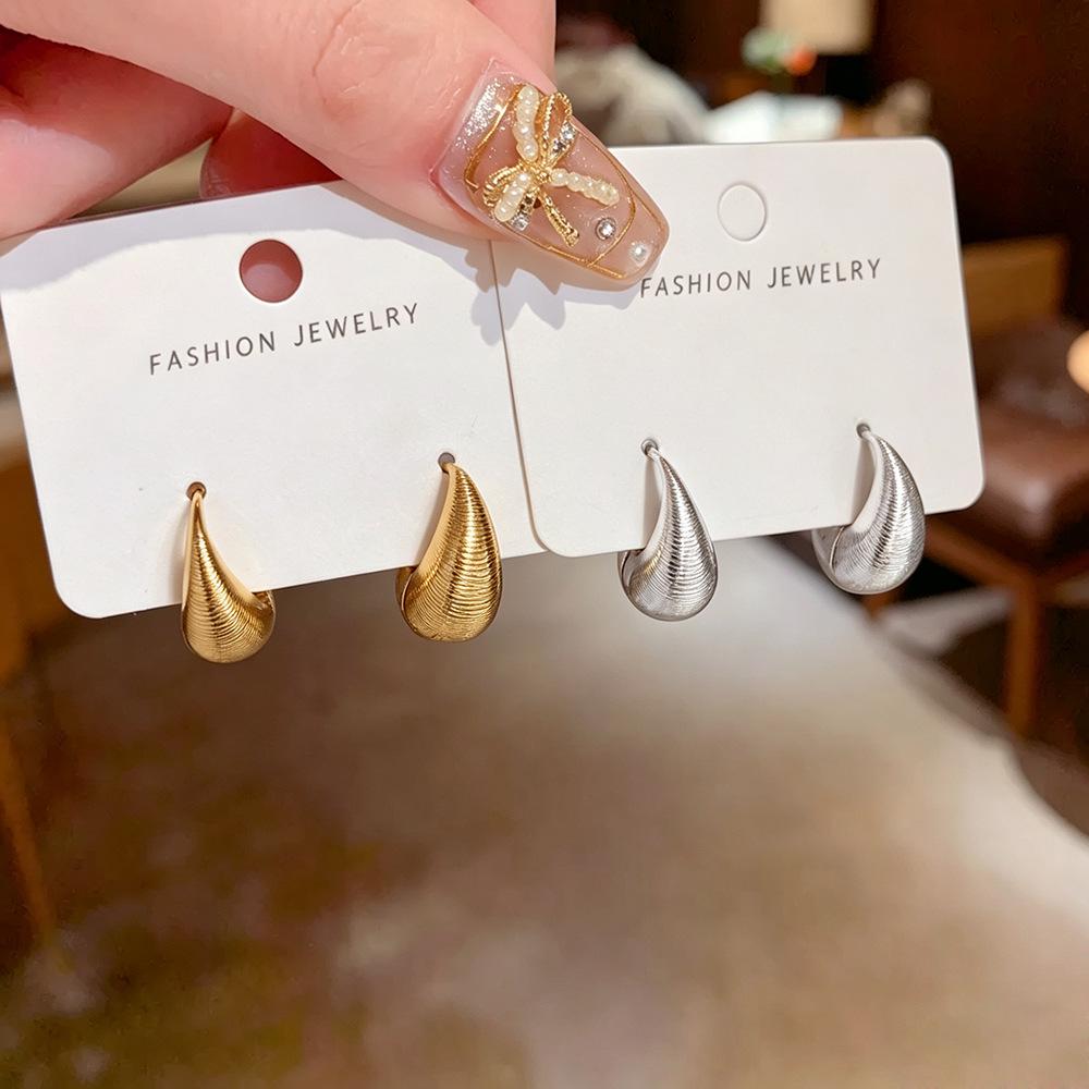 Elegant Glossy U-shaped Earrings for Women - Minimalist, Versatile Fashion Design