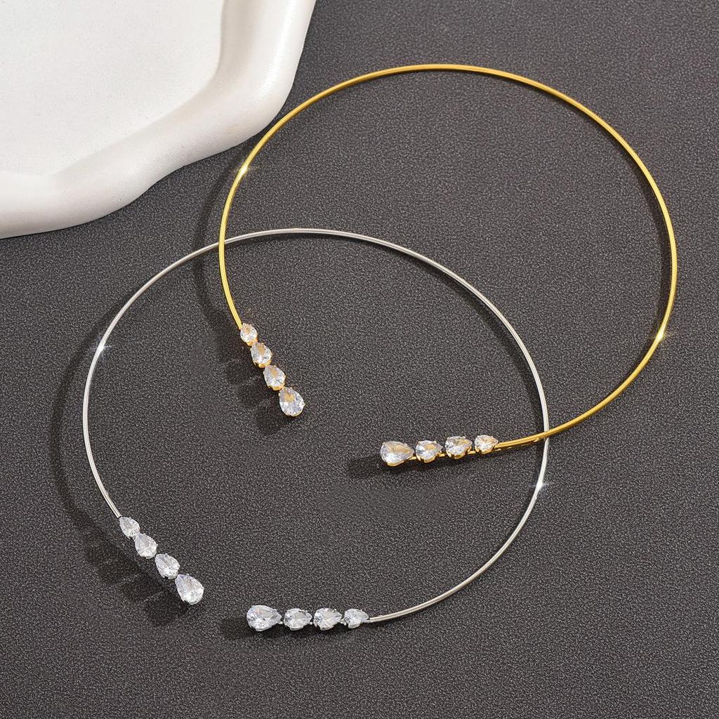 Miedziany naszyjnik choker dla kobiet z regulacją, z cyrkonią w kształcie łzy