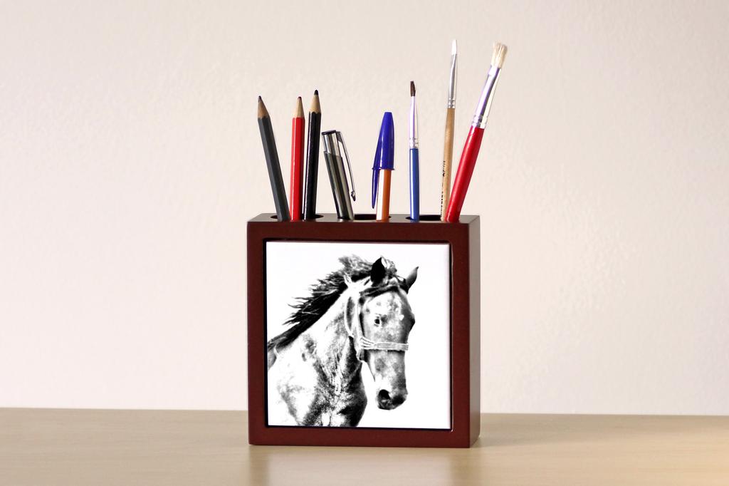 Mustang – Pen holder with a horse, desk organizer with a print | Art-Dog