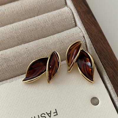 Autumn And Winter Leaf Stud Earrings Maillard Coffee Color New Year Earrings Fashionable Foreign Niche Design Advanced Drip Glaze Earrings
