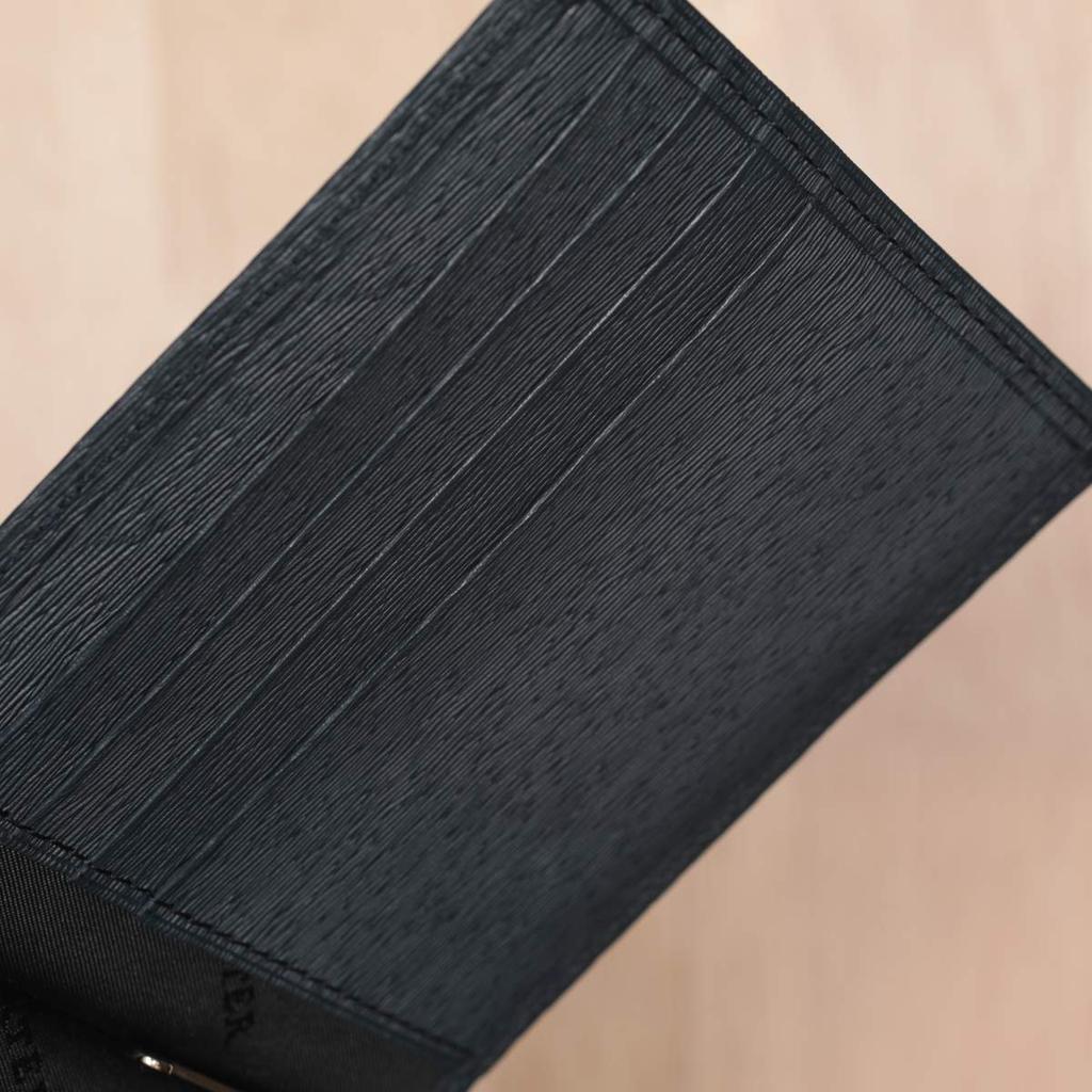 Aktuální Peněženka na bankovky CURRENT Yoshida Bag Bifold Peněženka POLOVIČNÍ SKLÁDACÍ KLIP NA BANKOVKY Karty Bankovky Běžná PASMO SUICA Dojíždění Škola Vlak Autobus Oblek