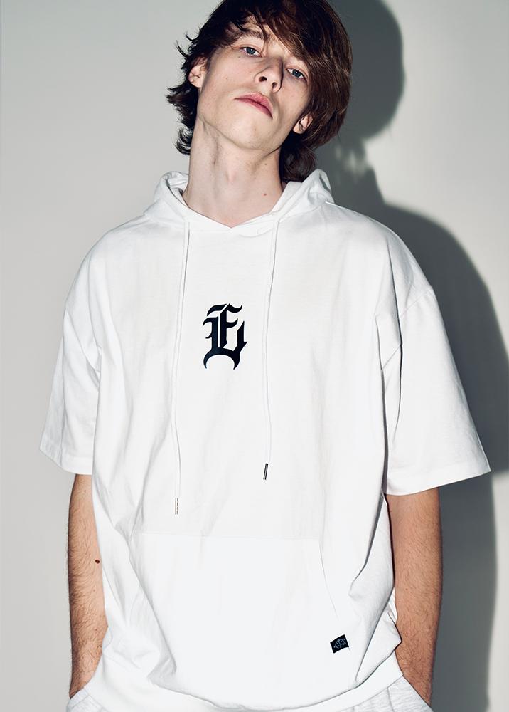 Eight Volume Ev E Logo Short Sleeve Hoodie (White) White/One Size