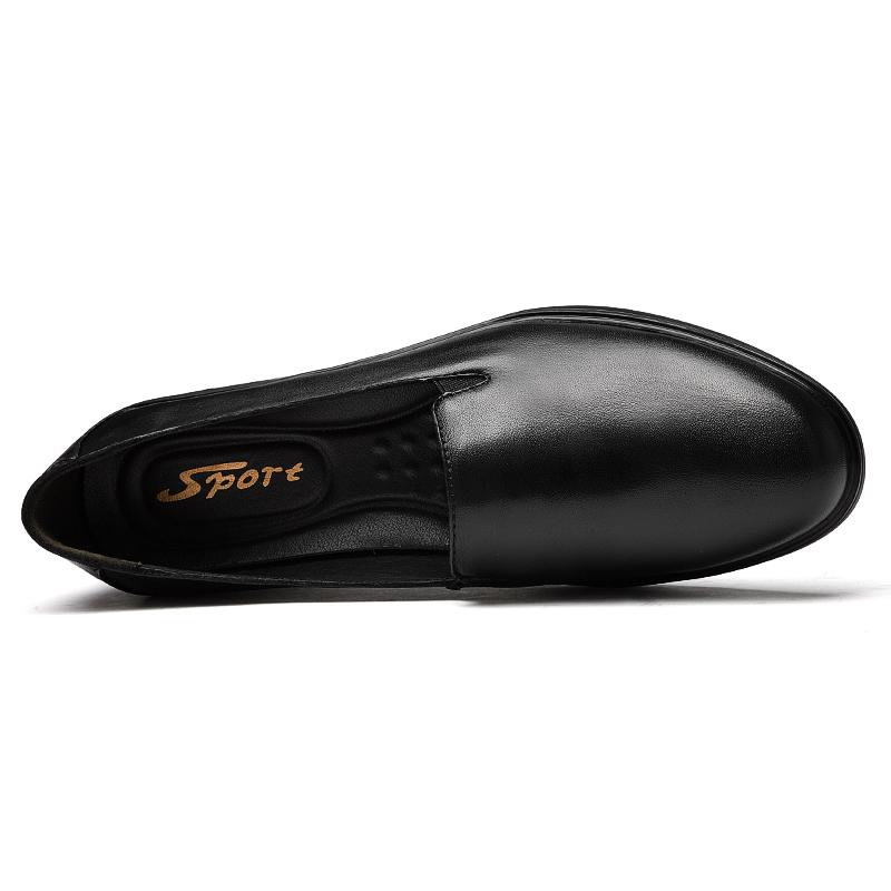 Genuine Leather Mens Loafers Fashion Handmade Moccasins Soft Luxury Slip on Men's Driving Shoes Brogue Retro Handmade Boat Shoes