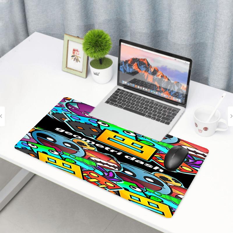 Geometry Dash Print Mouse Pad, Anti‑Slip Desktop Keyboard Mat, for PC Laptop Gaming Working Daily Use, Cool Festival Surprise Gift