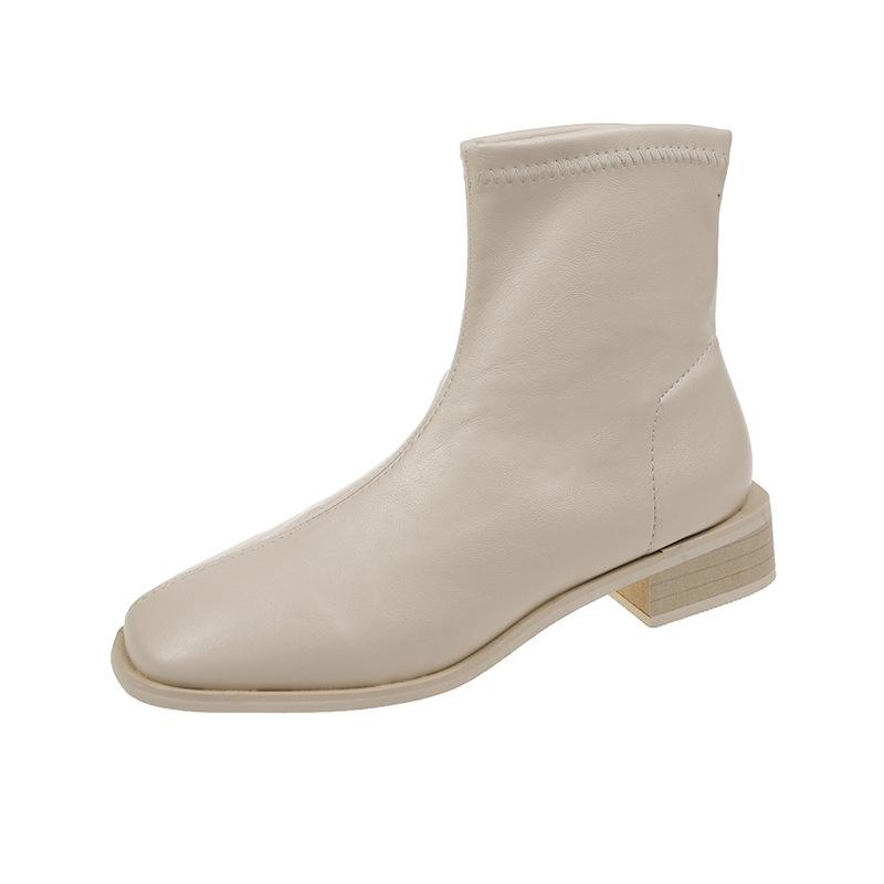 Модные ботильоны с квадратным носком на танкетке — фото 10