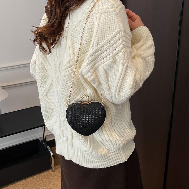 Evening Clutch Bag Women Shiny Handbag Heart Shape Metal Clutches Fashion Chain Shoulder Crossbody Bag Luxury Lady Purse
