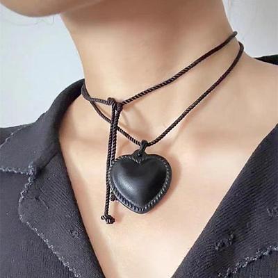 Vintage schwarze Leder-Liebes-Halskette, modische Spitze, 3D-Halskette, Geschenk für Freunde