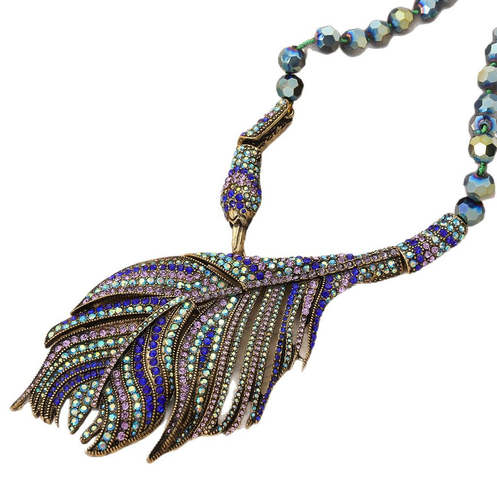 Medieval Color Inlaid With Diamonds, Large Feather Pendants, Beaded Necklaces, Full Of Personality And Luxury