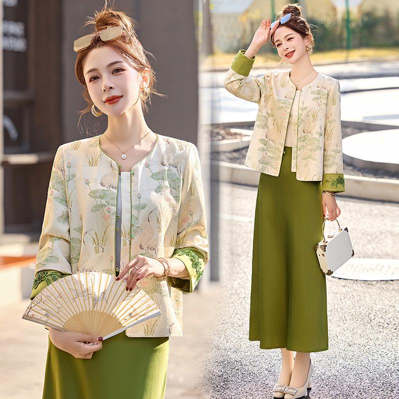 

Женская вышитая жаккардовая куртка на пуговицах-лягушках ME5512, весна/осень 2025 M (110-120 jin)