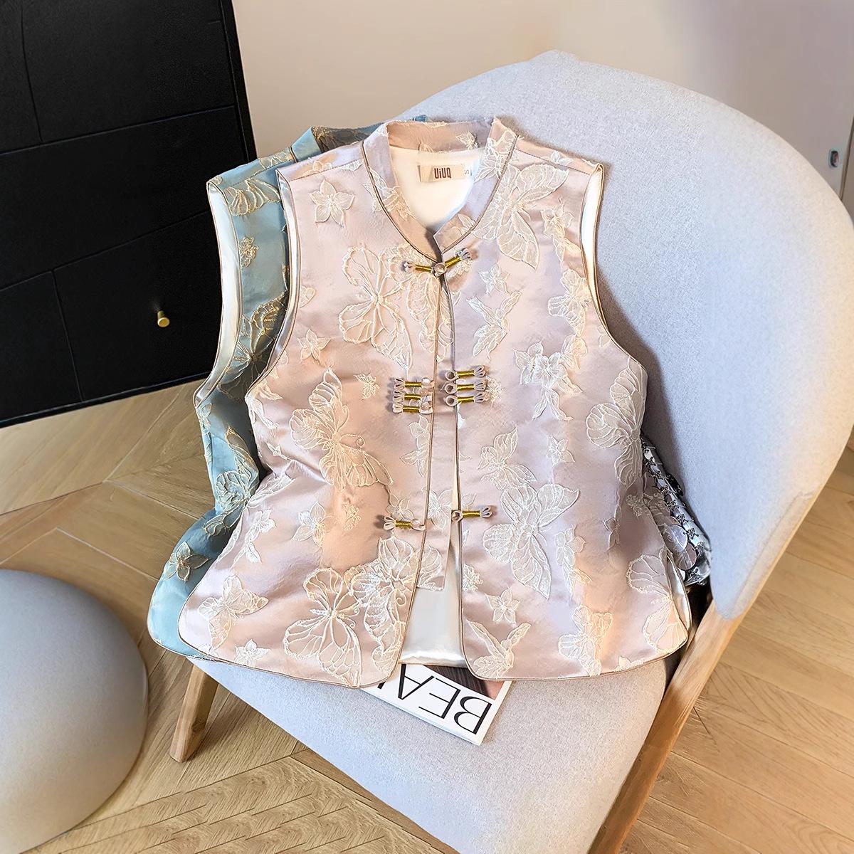 

2025 Spring Women s Embroidered Stand Collar Vest with Slit and Frog Button L синій