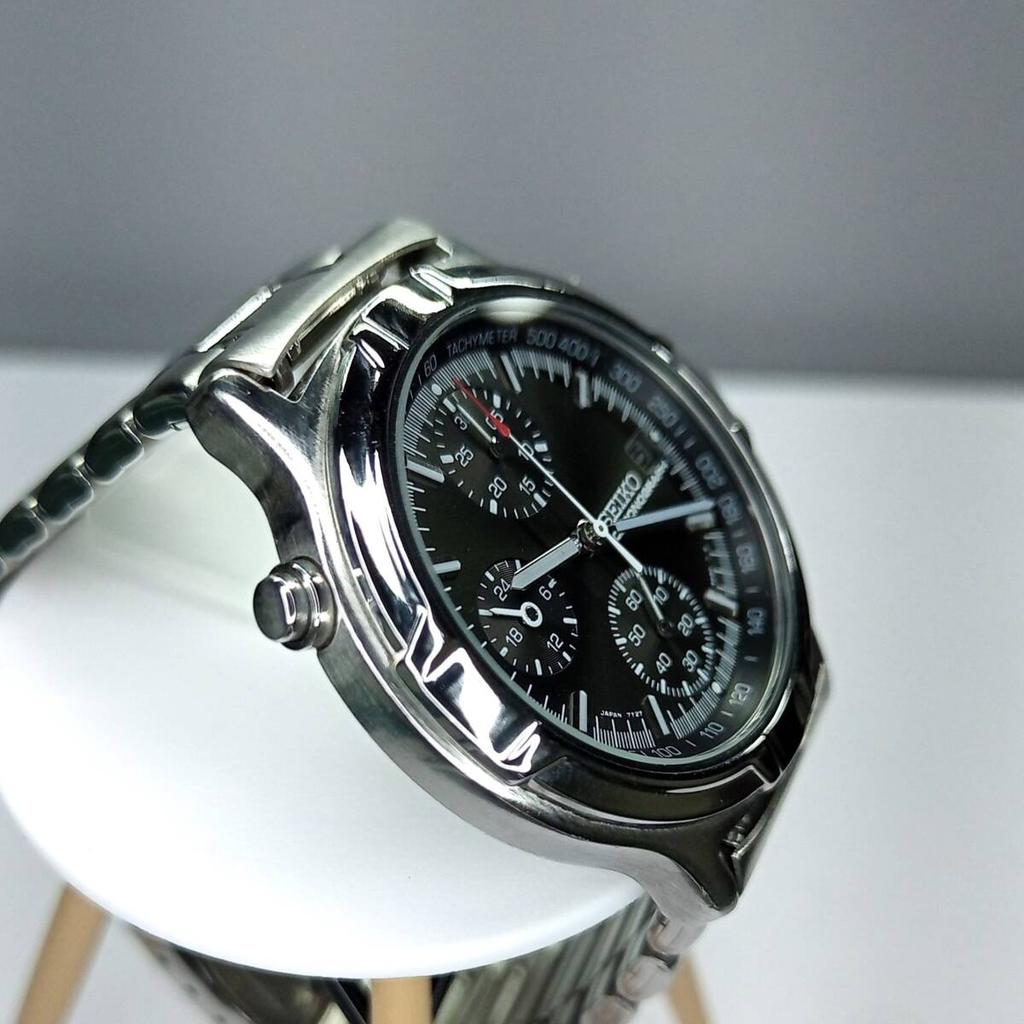 SEIKO Chronograph Daytime Running Pure Black Dial 7T27-6A50, Condition