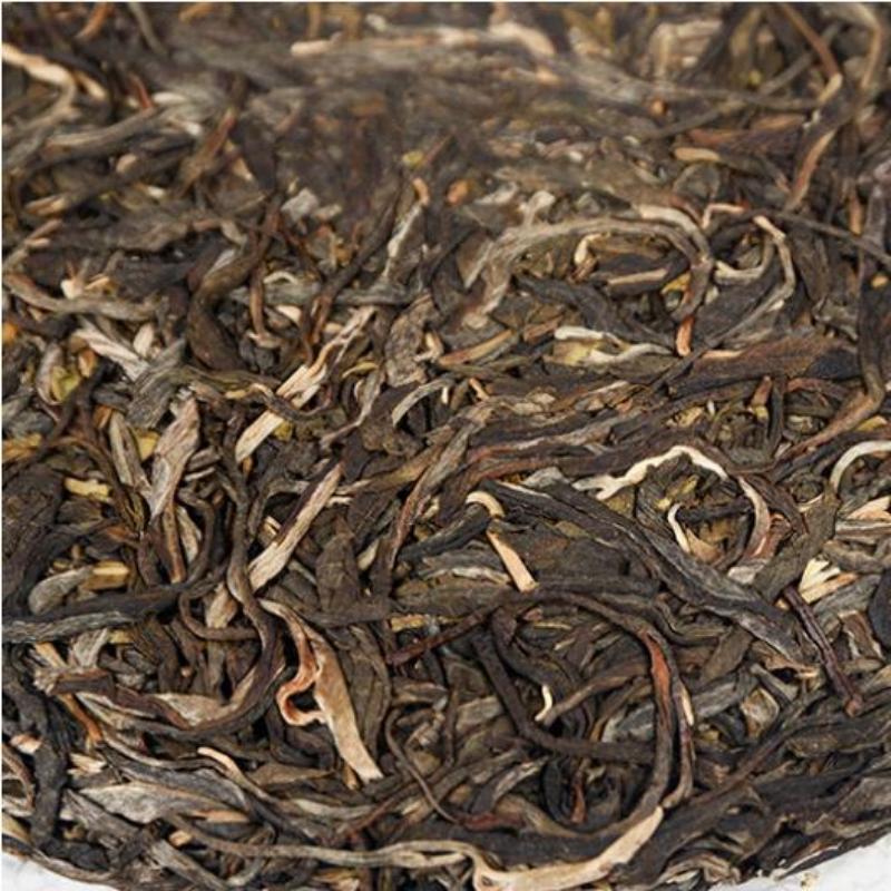357g Wiosenna surowa herbata Puerh Laobanzhang Stare drzewo Pu'er Shengcha Yunnan Pu-erh Herbata