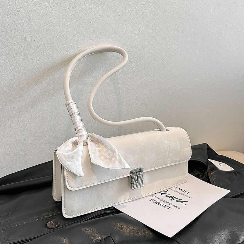 

Fancy Western Style Silver Bag Female 2024 New Arrival French Style All-Matching Shoulder Underarm Bag Fashion Satchel Baguette Bag White
