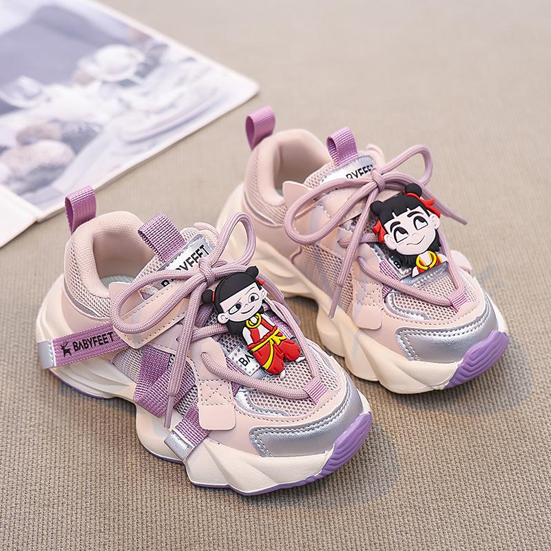 

Nezha devil children s dad shoes girls 2025 spring girls sports shoes mesh breathable explosion street classmates 31 [Inner length 19CM]