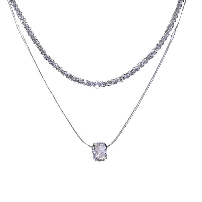 Double-layer Shimmering Layered Small Waist Necklace with A Korean-style Star-shaped Design Lockbone Chain