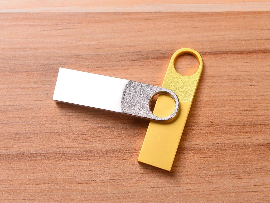 Creative Metal USB Flash Drive - High-Speed Options: 16GB, 32GB, 64GB, 128GB - Ideal for Engraving and Gifting