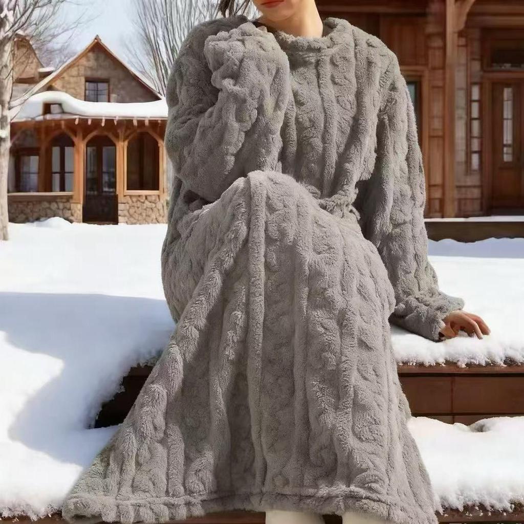 Children's & Women's Long-Sleeve Coral Fleece Bathrobe: Thick, Absorbent, Cozy Pajamas & Towel Wrap for Fall/Winter.