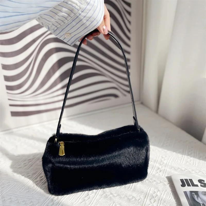 Winter Casual Portable Women's Plush Shoulder Bags Simple Commuter Ladies Furry Underarm Bag Versatile Faux Fur Female Handbags
