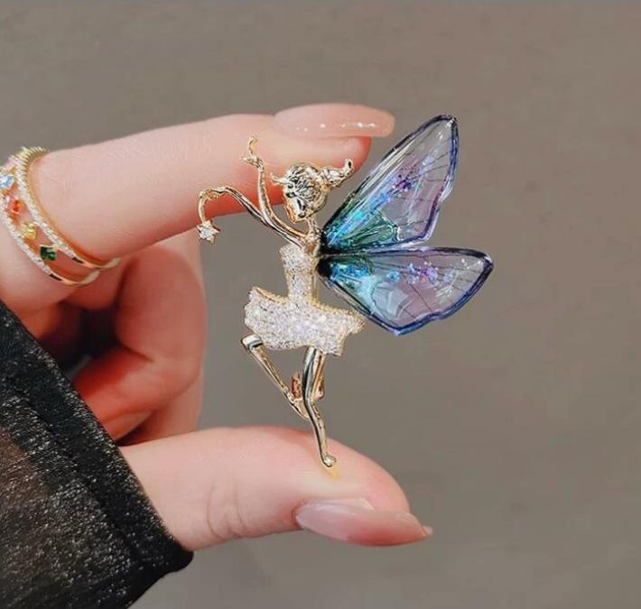 Women Fashion Panda Pins Elegant Exquisite Bird Multifunctional Flower Brooch Best Party Gift Butterfly Jewelry