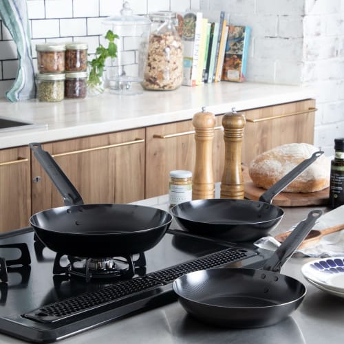 Endo Shoji Super Embossed Iron Frying Pan, 32cm (AHLJ732)