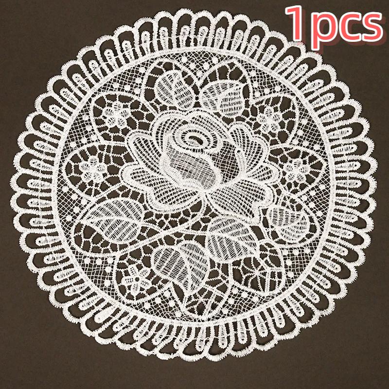 1PcsRetro Hollow Floral Lace Doily Cup Coaster Soft Cotton Crochet Round Table Mat Wedding Bridal Shower Table Centerpiece Decor