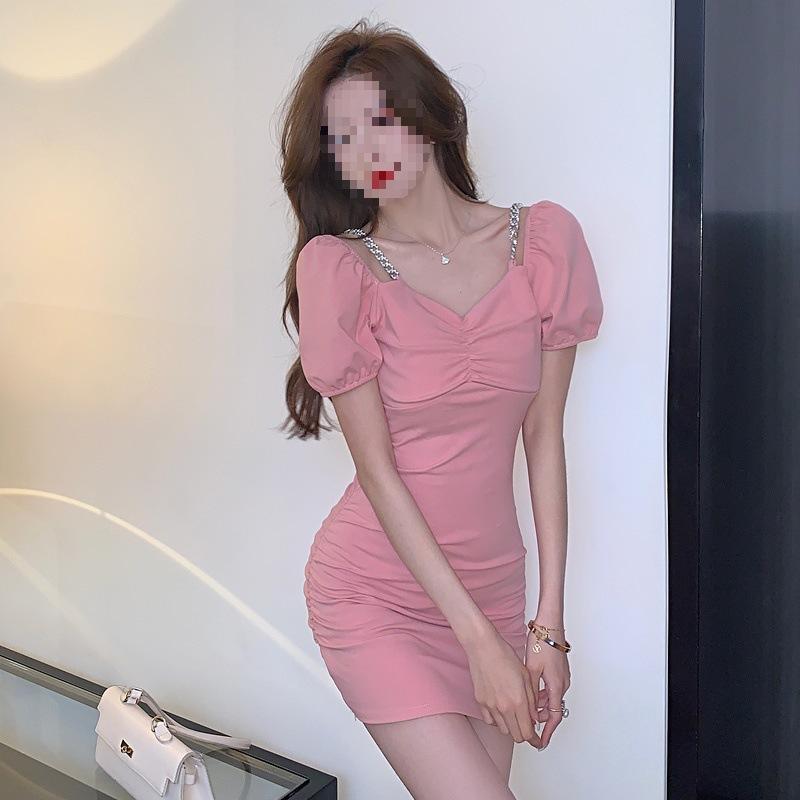 Sweet and spicy suspender short-sleeved dress, summer new French pure desire high-end temperament slim-fitting hip-wrapped short skirt