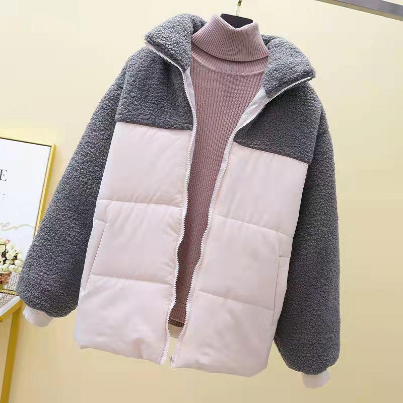 

Зимой вставки из овечьей шерсти свободные и теплые, куртки на хлопковой подкладке тонкие и легко сочетаются, а женские короткие куртки в тренде. S