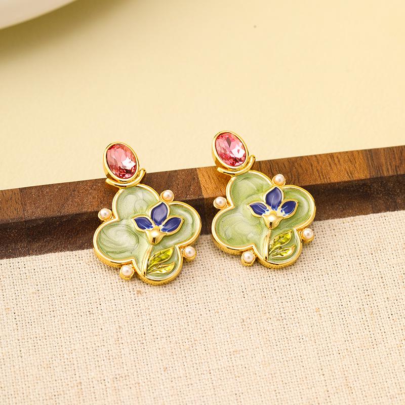 

Винтажные эмалевые серьги-пусеты с цветком и жемчугом: Ретро Художественная Роскошь для Осени/Зимы